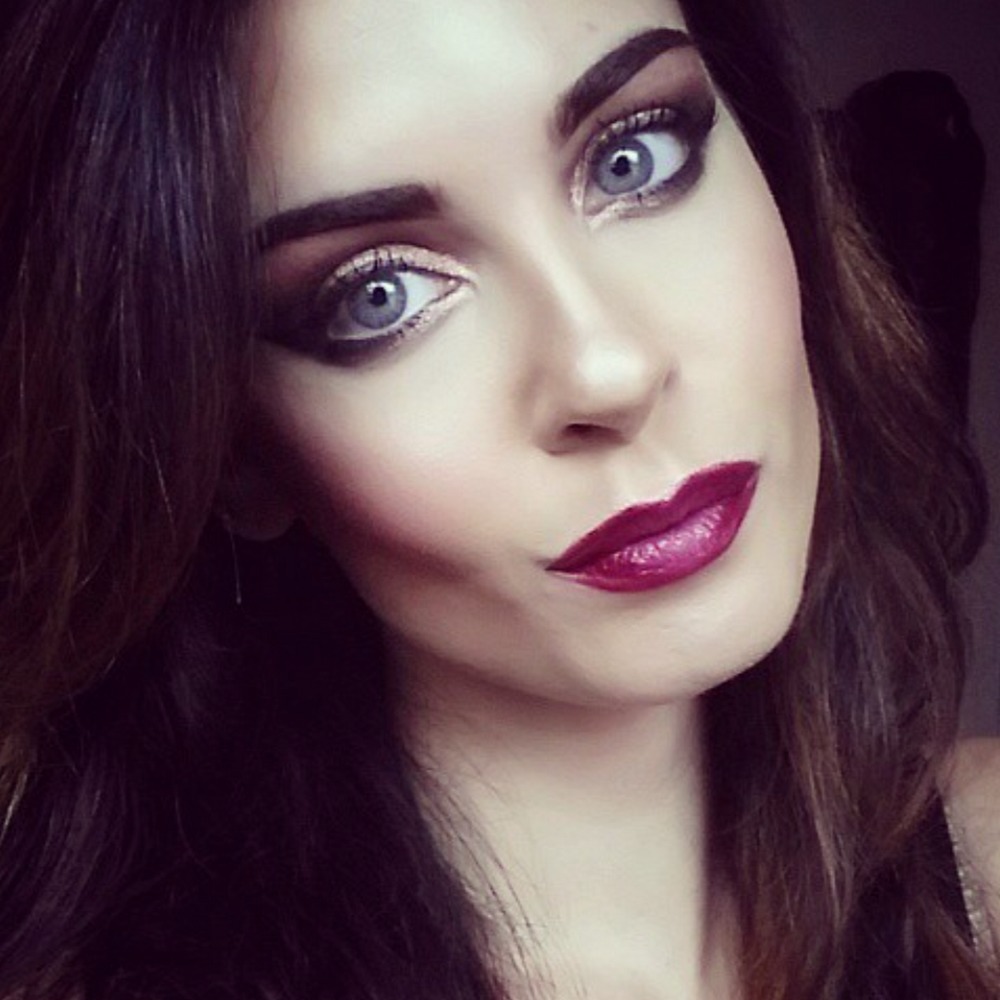 Meet your Posher, Olivia