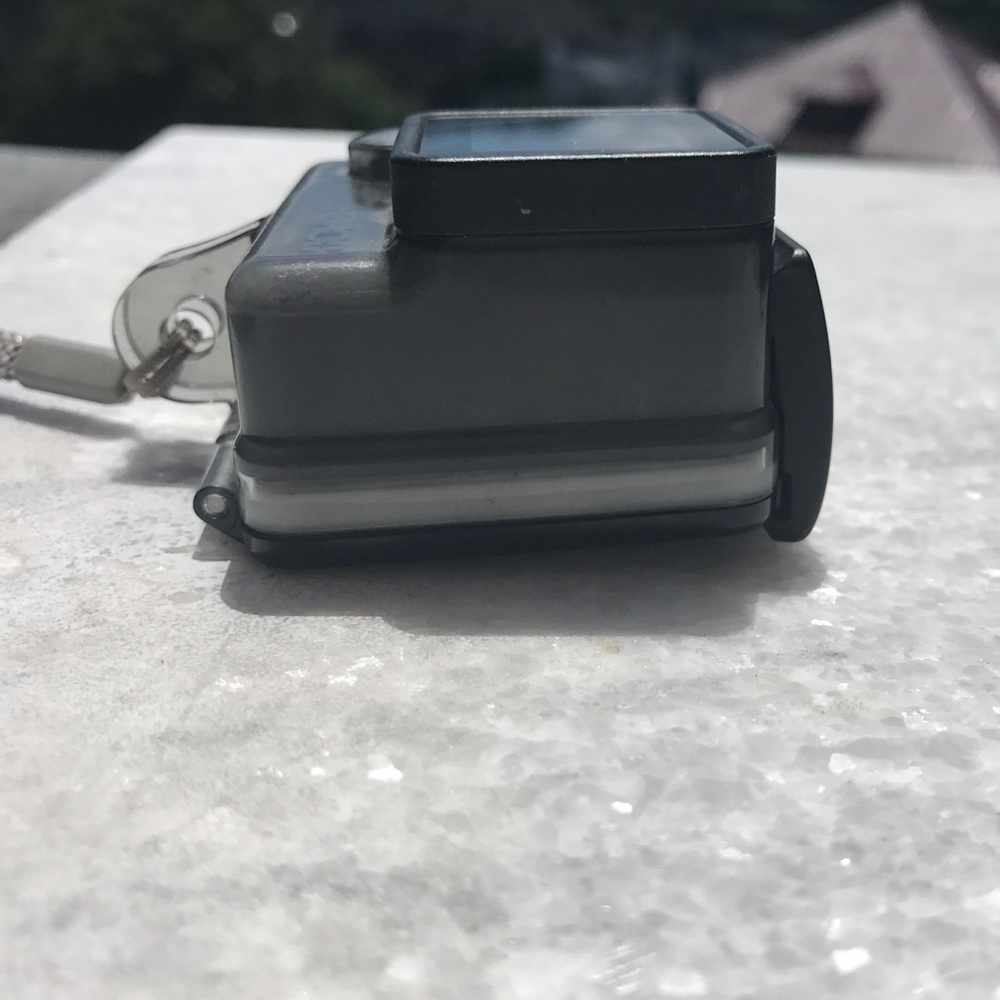 GoPro Hero Plus Action Camera - Picture 2 of 4