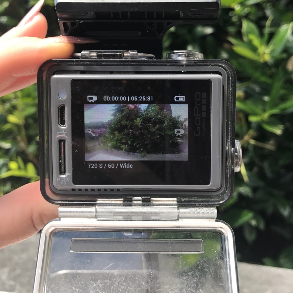 GoPro Hero Plus Action Camera - Picture 4 of 4