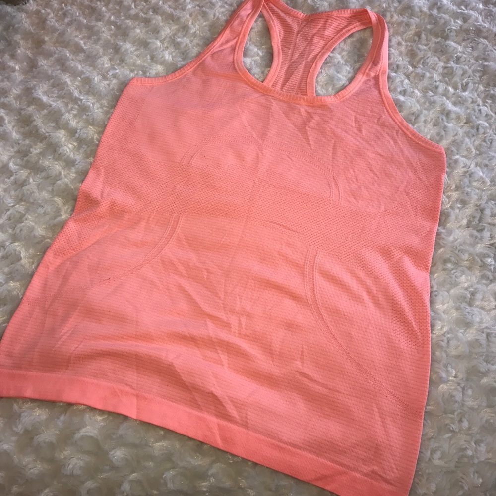 Lululemon // Swifty Tech Tank