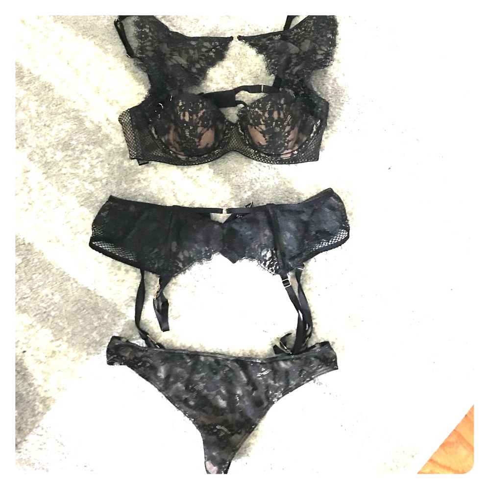 Very Sexy 3 piece lingerie set