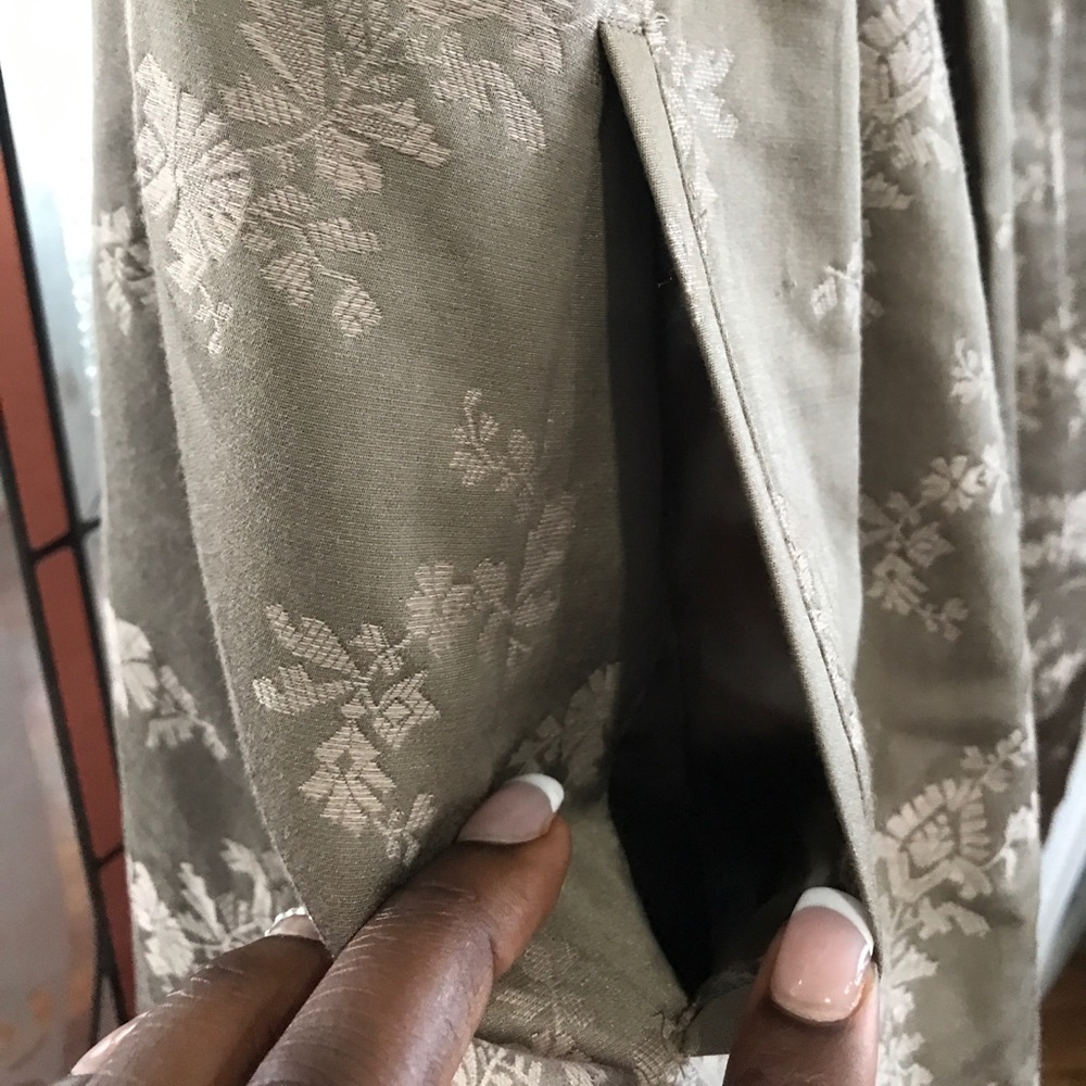 ‼️New‼️ BCBGMaxAzria Strapless Dress. - Picture 3 of 5