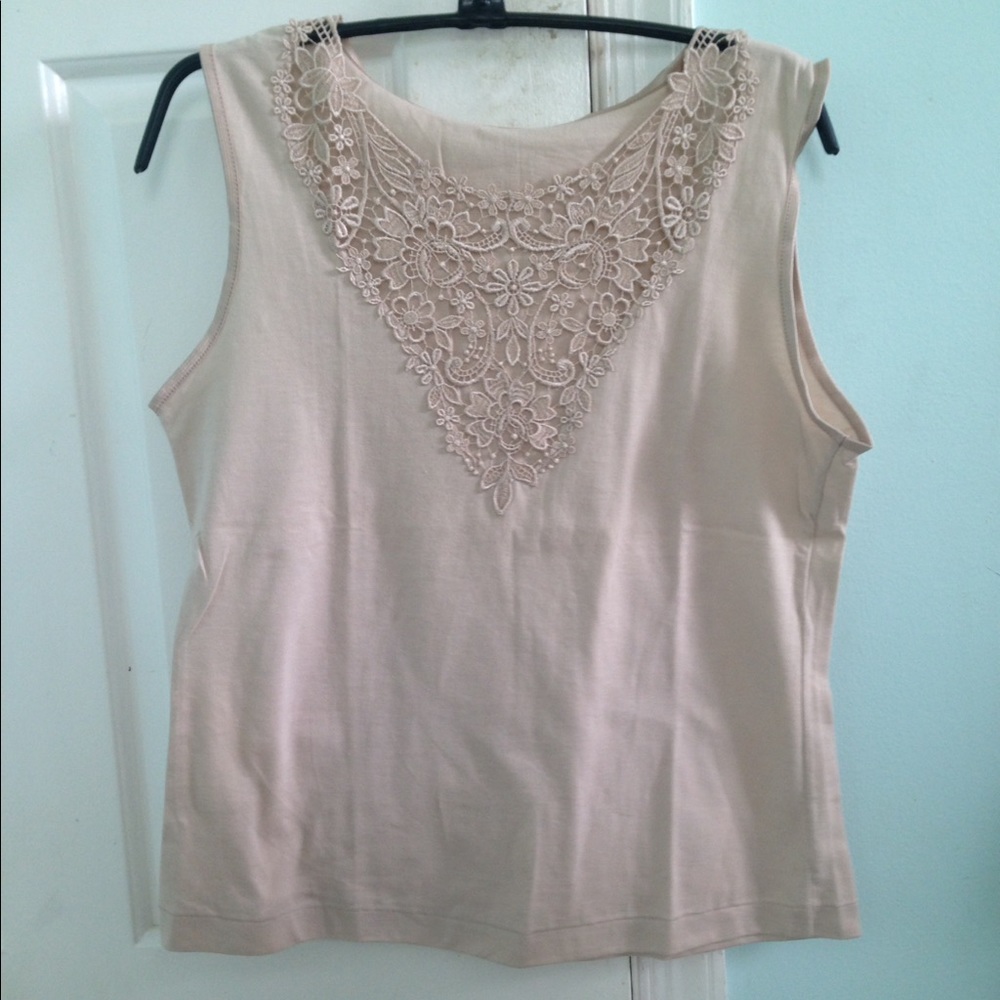 Beige floral run down