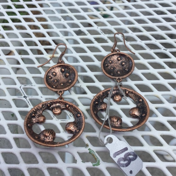 Drop Dangle Pink Earrings - Picture 2 of 4