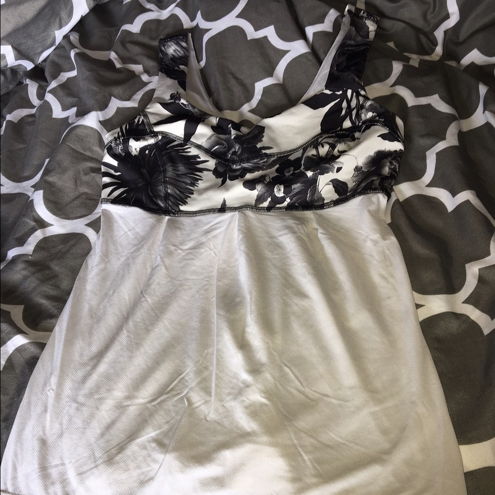Lululemon tank top