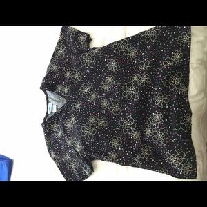 Women's scrubs top, like new
