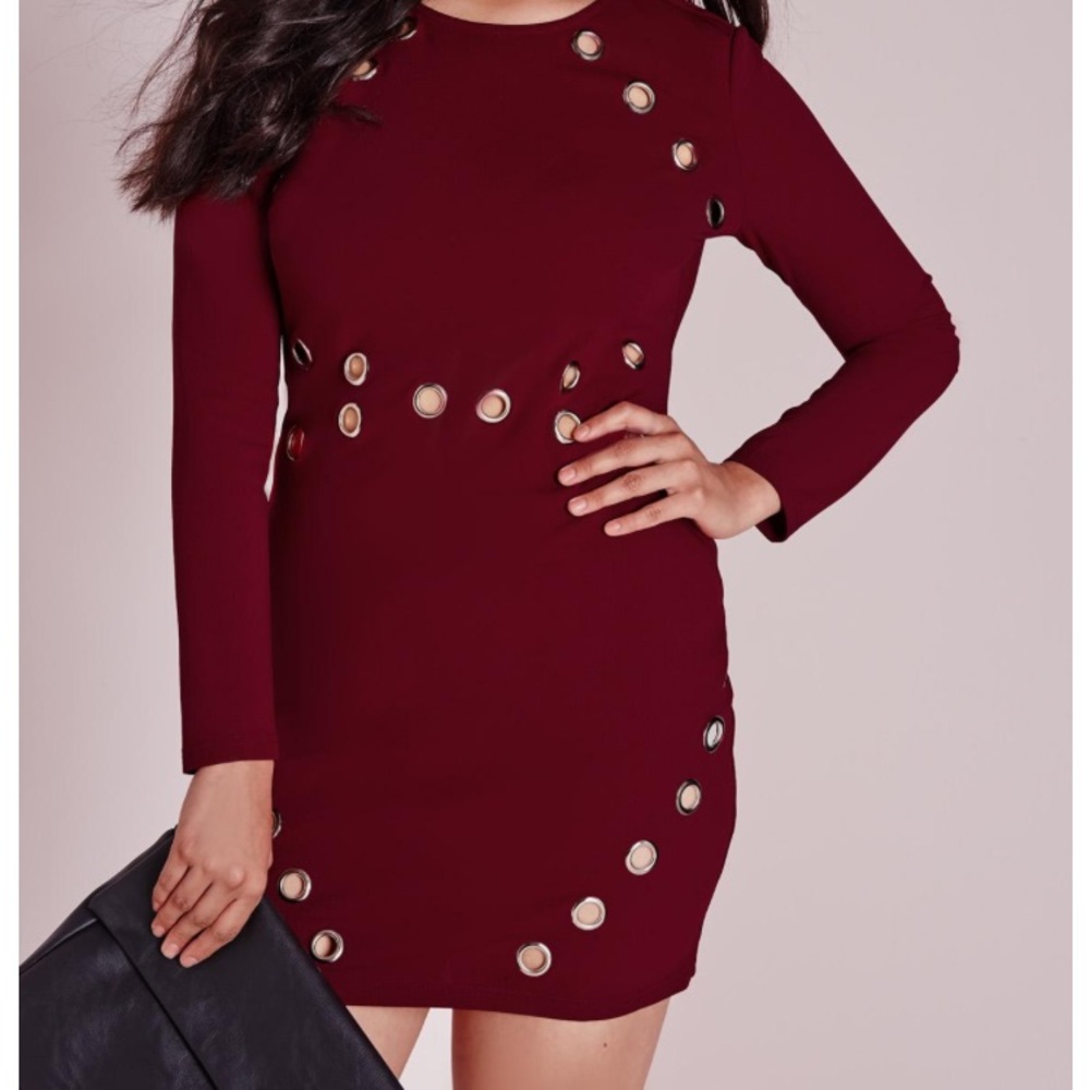 New!! Burgundy keyhole dress fitted