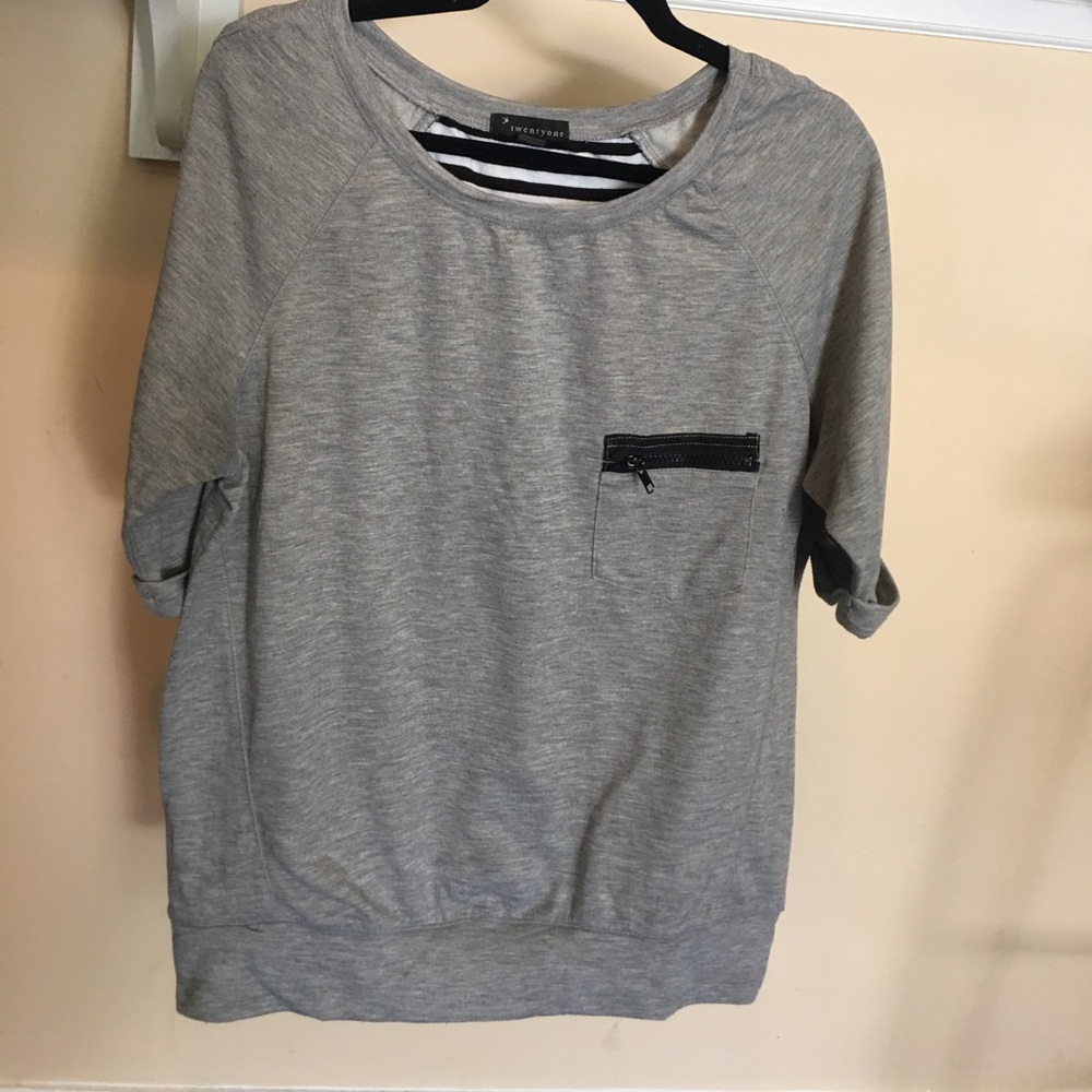 Causal short sleeve sweatshirt