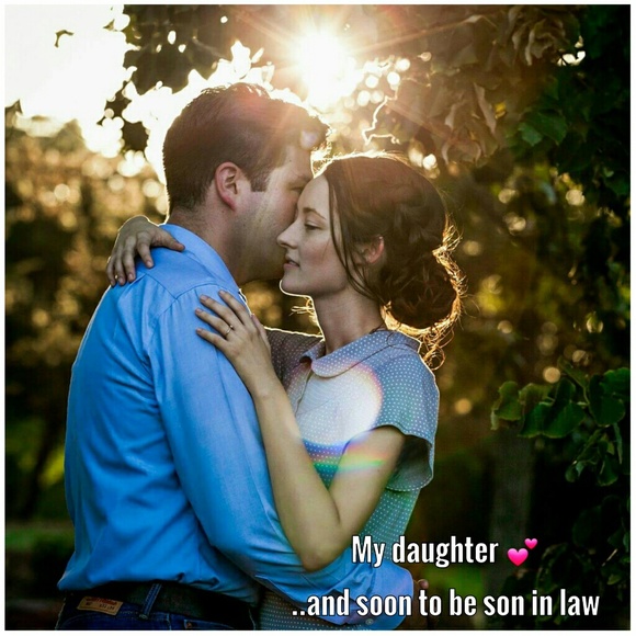 Meet your Posher, Nicole - Picture 3 of 5