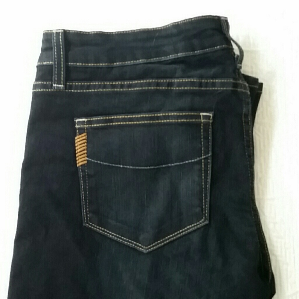 Paige maternity denim - Laurel Canyon size 30