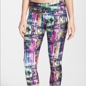 Onzie Downtown Lowrise capris XS