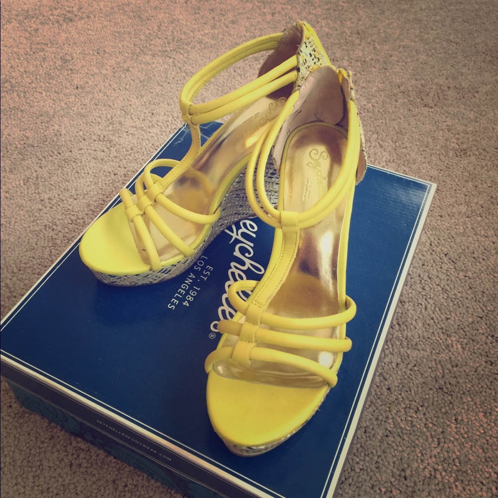 Seychelles Gasp Wedge Sandal, Yellow 7.5 NIB