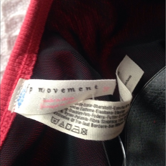 NWT Free People Flashdance crop raspberry - Picture 6 of 6