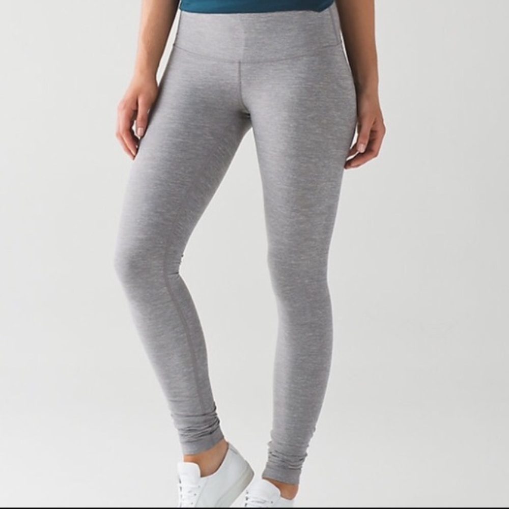 🌸Lululemon light gray full length leggings🌸