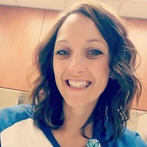 Meet your Posher, Carrie