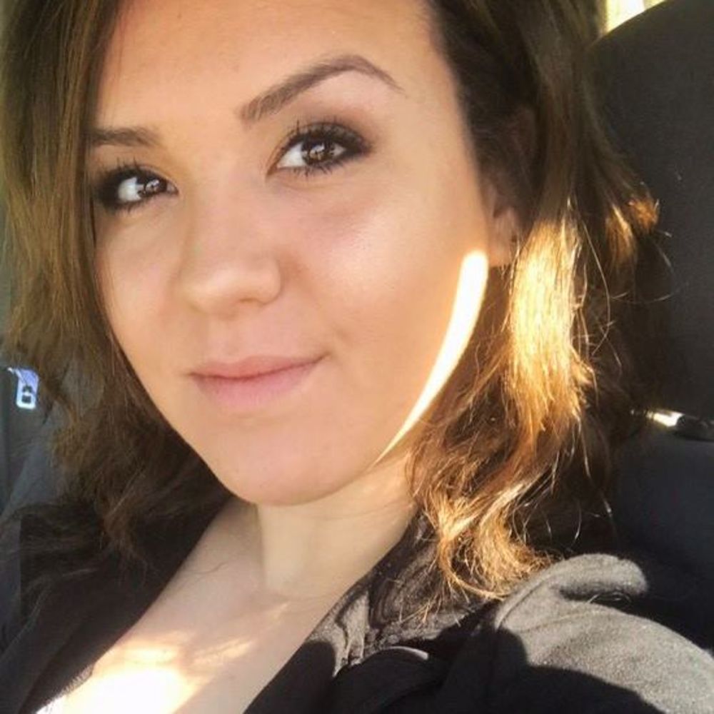 Meet your Posher, Sabrina