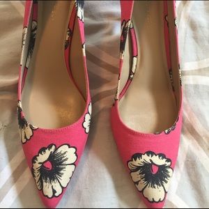 Ann Taylor pumps - Pink with black and white print