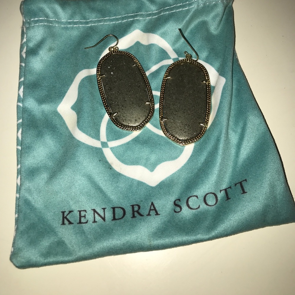 Kendra Scott Danielle earrings- Pyrite