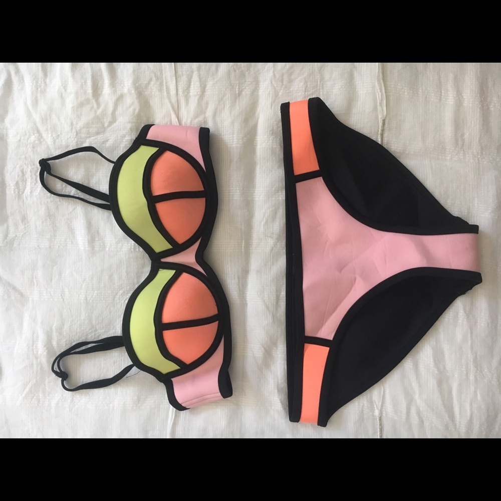 Triangle bikini
