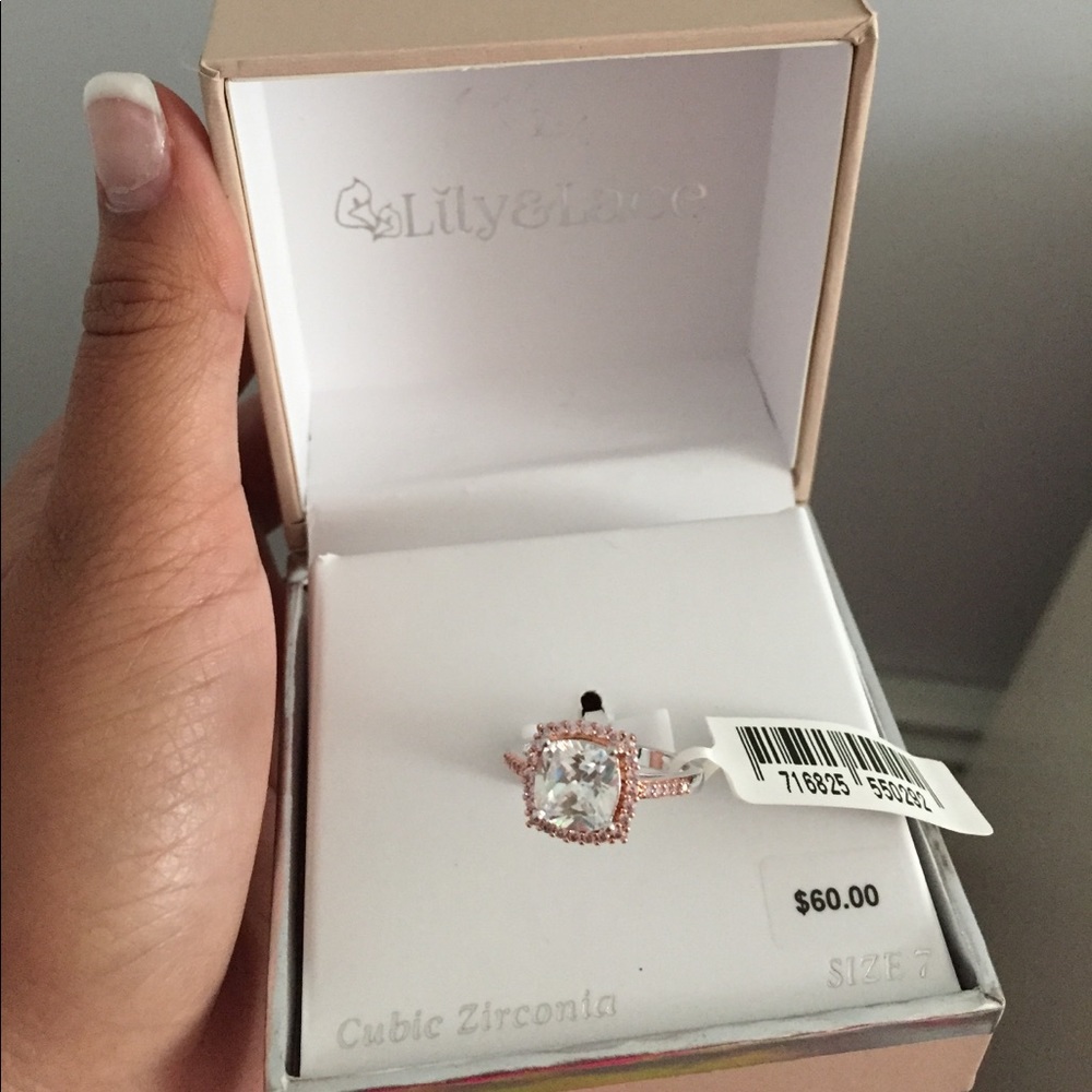 Matching Ring and Earrings Set - Picture 4 of 4