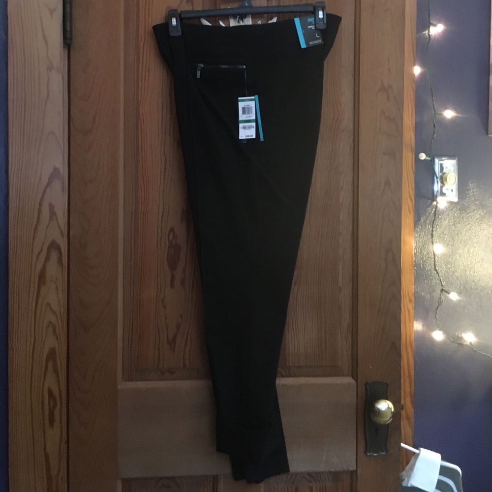 Dress pants - Picture 2 of 4