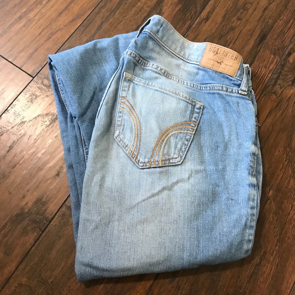 Hollister skinny distressed jeans 5L