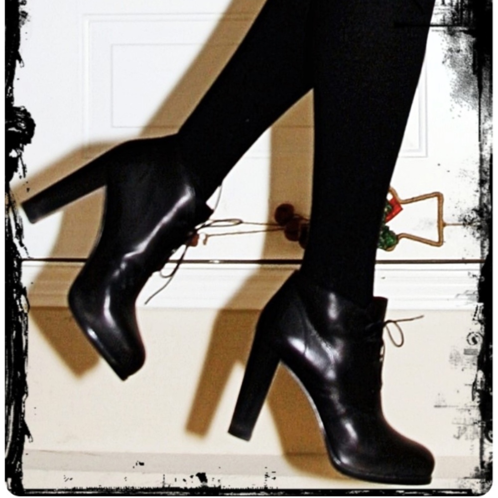 NEW Bruno Magli Agna Suede Ankle Bootie