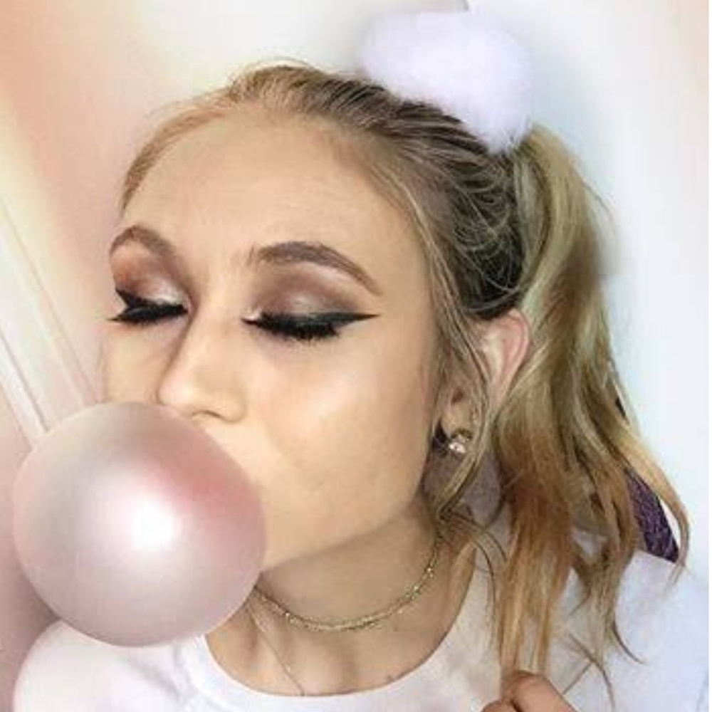 🎈🎈Beautiful & Fun Big Pom Pom Hair Ties 2pcs 🎈