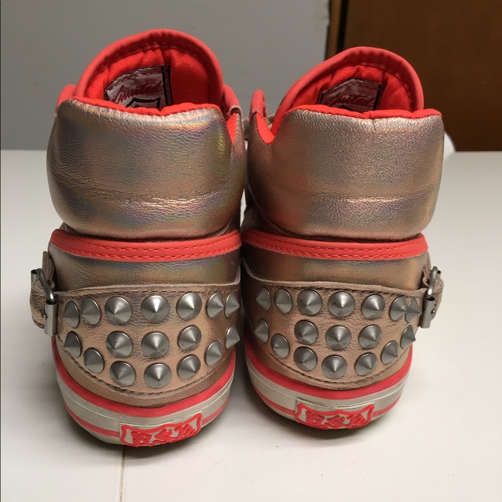 Ash Sneaker - Picture 2 of 5