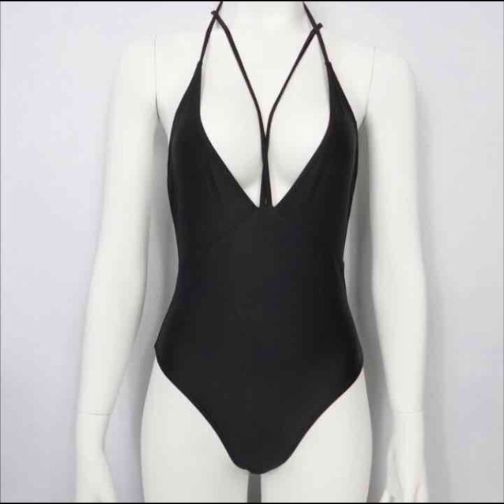 ONE PIECE SEXY SWIMSUIT