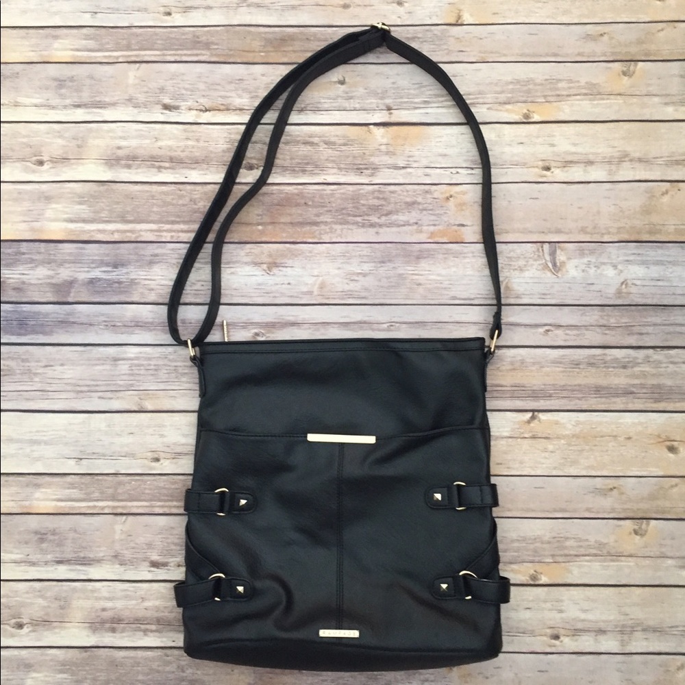 ✨Rampage✨ faux leather bag with gold accents