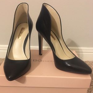 BCBGeneration Black Pumps