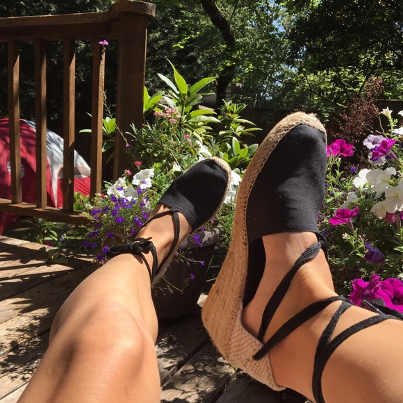 Unique wedges - Picture 2 of 3