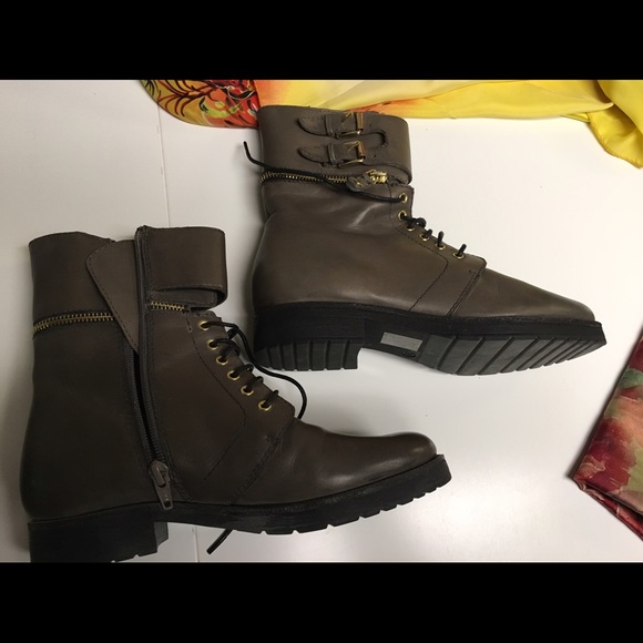 Italian leathered boots - Picture 3 of 3