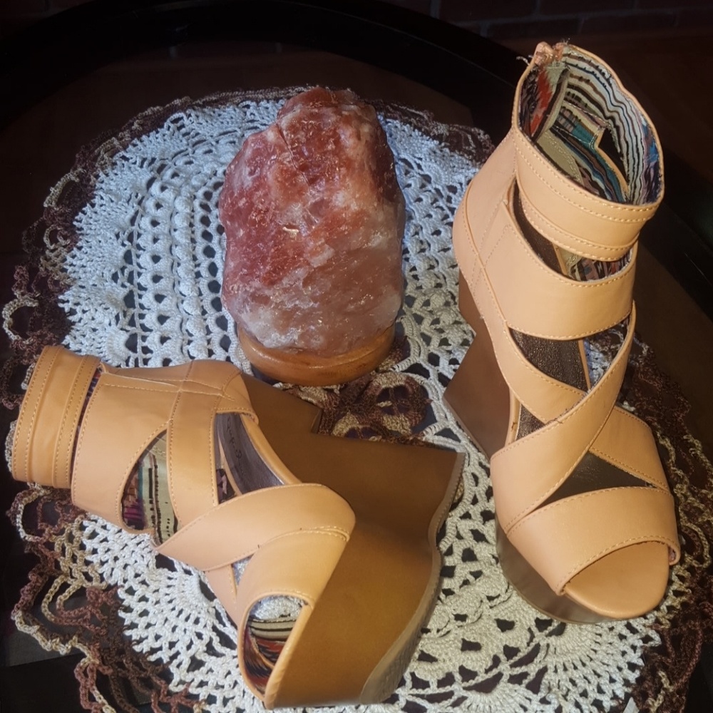 Unique Qupid heels