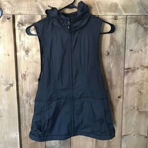 Women's lululemon pack it mesh vest  size 6