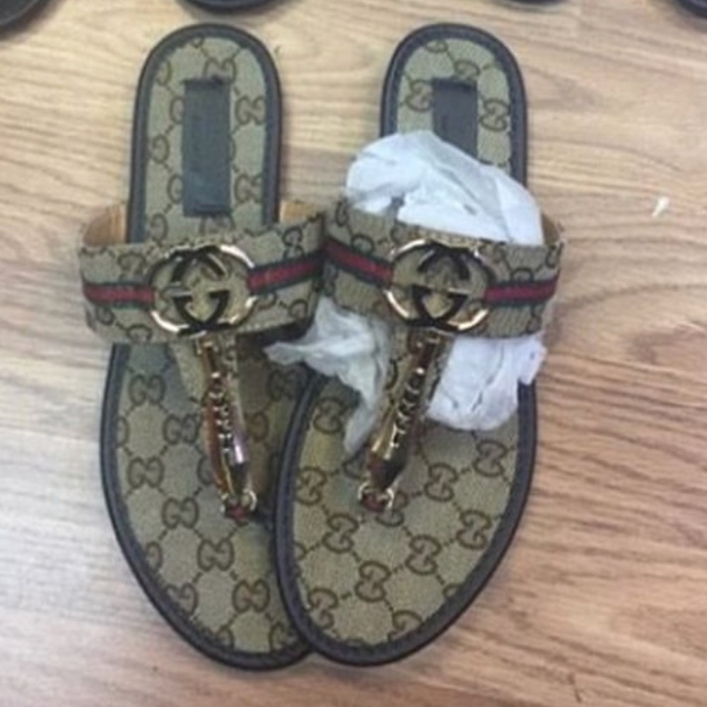 ‼️1️⃣HOUR SALE‼️New Gucci sandals