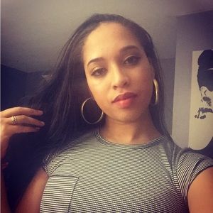 Meet your Posher, Stephanie