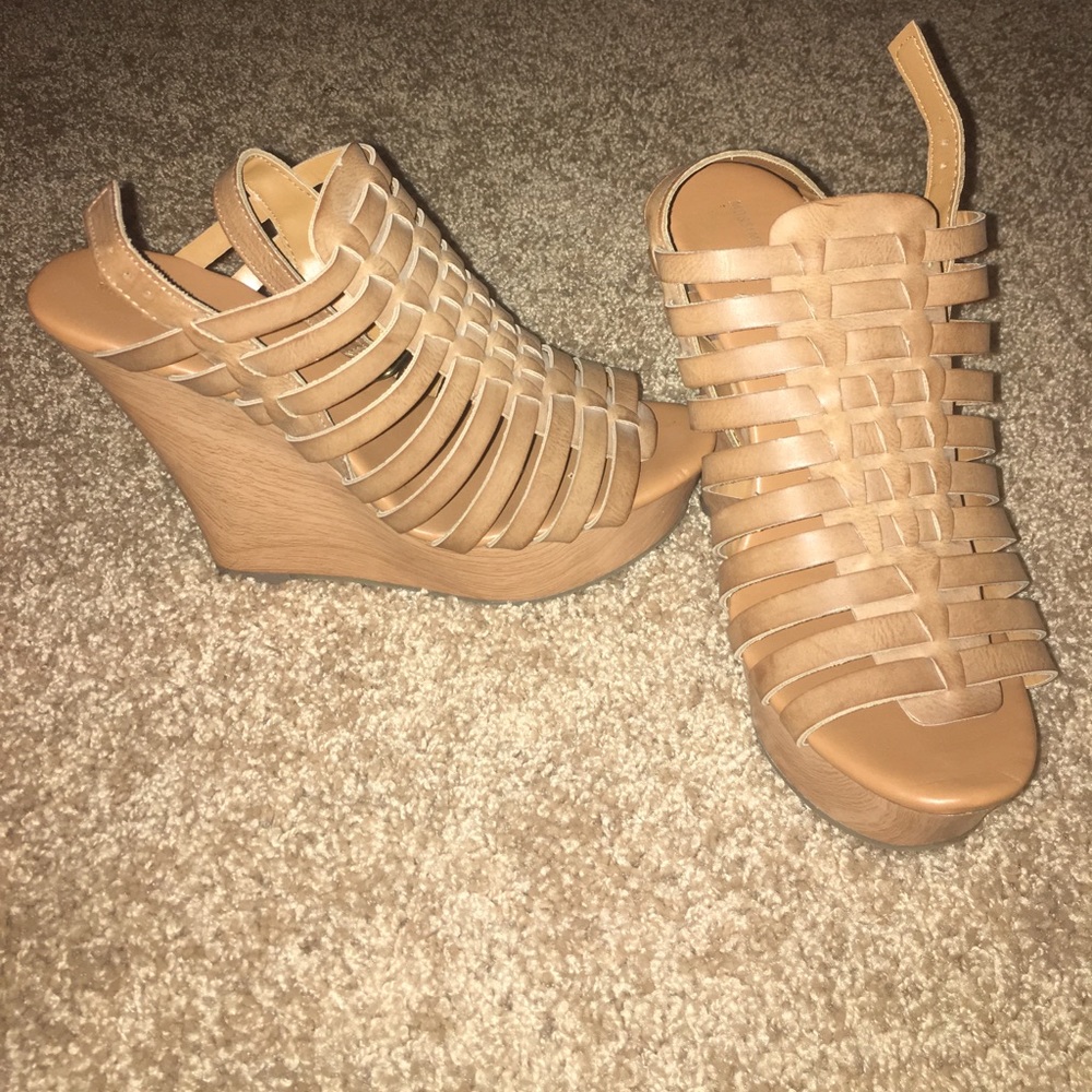 Wedges brown