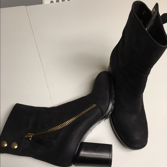 Heel boots - Picture 2 of 4