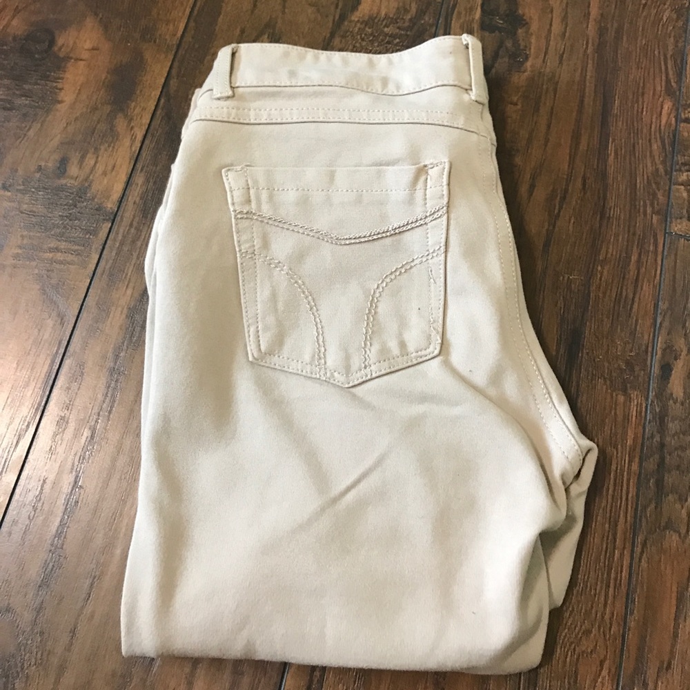 Regular khaki pants