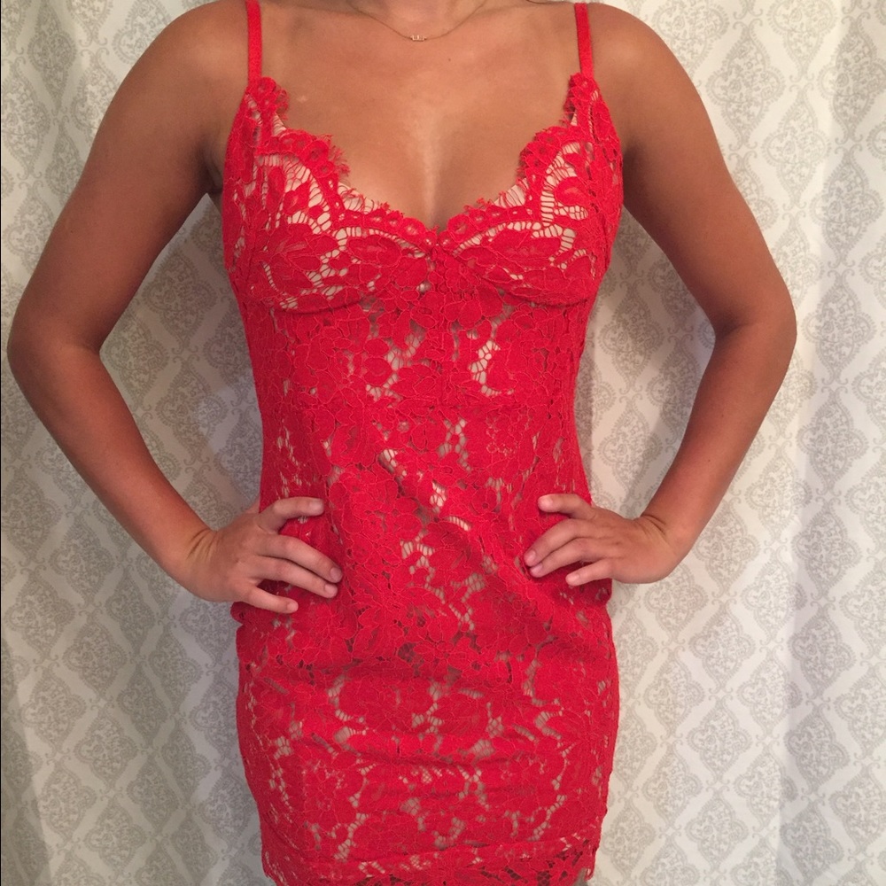 Only worn once. HouseofCB. Medium. Red lace dress