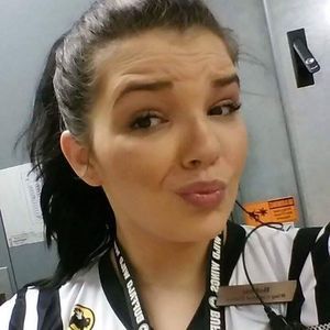 Meet your Posher, Bobbie