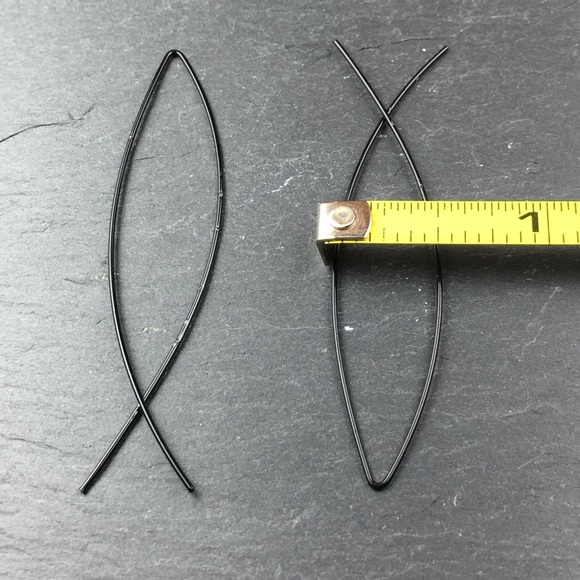 Last One ))) Black Hoop Earrings - Picture 8 of 8