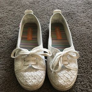 Rocket Dog White Lace Flats