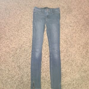 Skinny jean leggings from Hollister