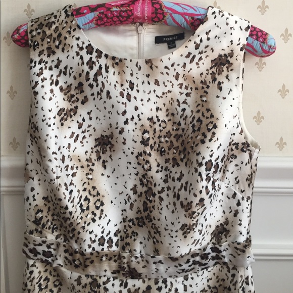 Cream tiger print dress - Picture 2 of 8