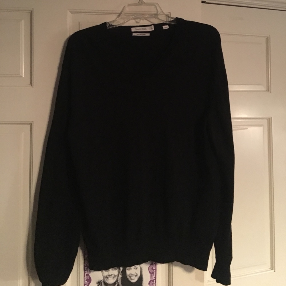 V-Neck black sweater, Calvin Klein
