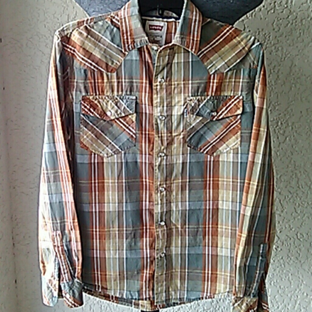 Levi's button up shirt size S