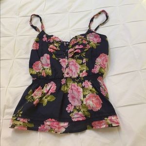 Flowered ruffled top